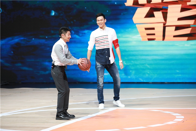 孙杨撒贝宁篮球比赛