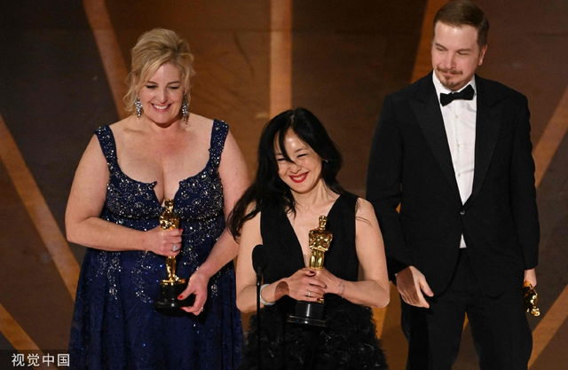 最佳化妆&发型：《庞然大物》 