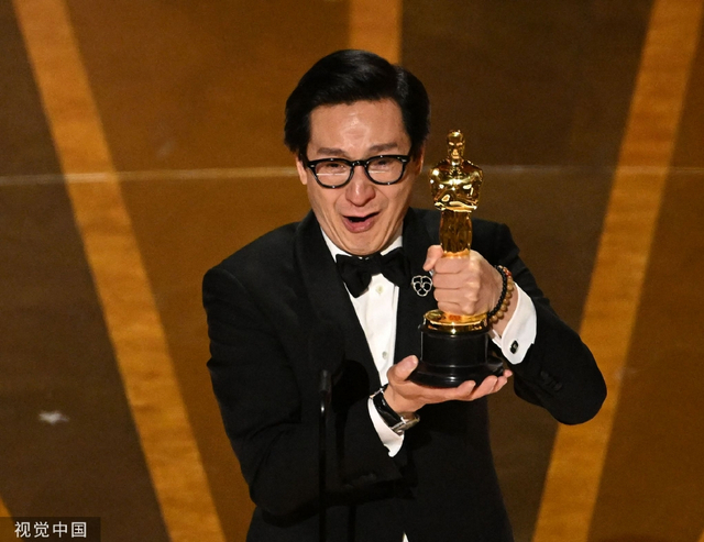 最佳男配角：关继威《瞬息全宇宙》 