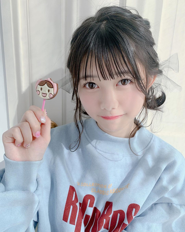 akb48成员千叶惠里晒新照 糖果系少女甜蜜亲人