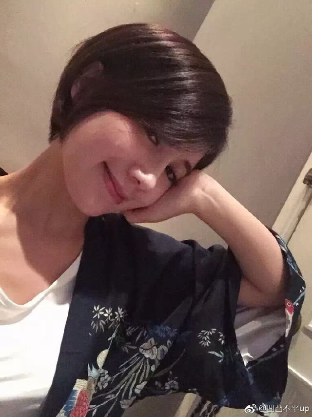 组图:黄景瑜被曝疑似亲密照和结婚证件照 此前曾否认结婚