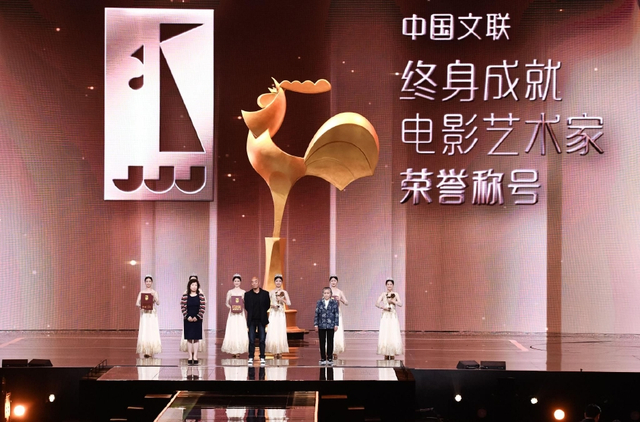 组图：第35届金鸡奖各奖项出炉 朱一龙获影帝奚美娟获影后