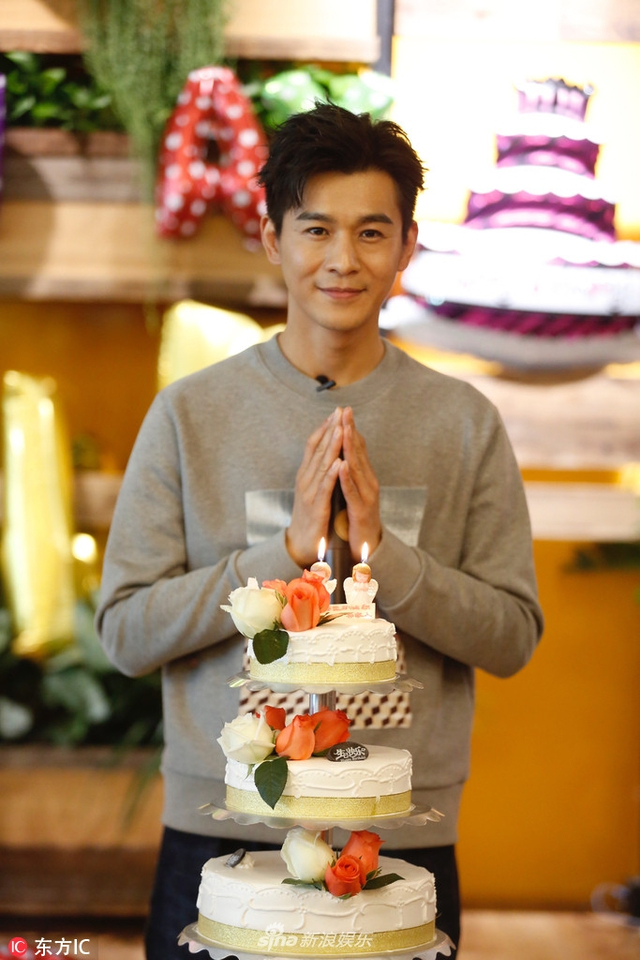 4           新浪娱乐讯 日前,乔振宇生日会在北京举办.