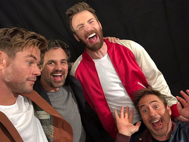 复联f4!钢铁侠美国队长绿巨人雷神惊喜同框搞怪合拍