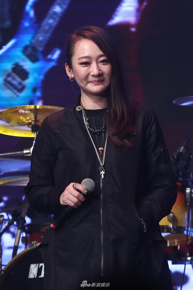 严艺丹携个人乐队出道 曾为李宇春杨洋写歌