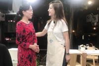 高颜值网友法国偶遇《中餐厅》 苏有朋看呆王俊凯羞笑