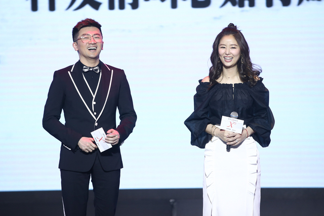 林心如、苏有朋同台亮相