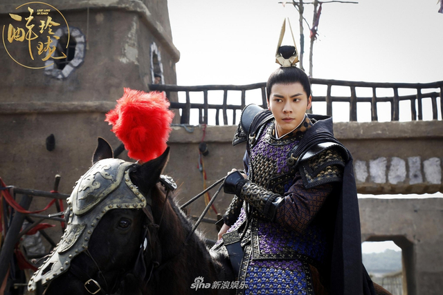 《醉玲珑》陈伟霆紫金铠甲显霸气 杀伐决断气场足