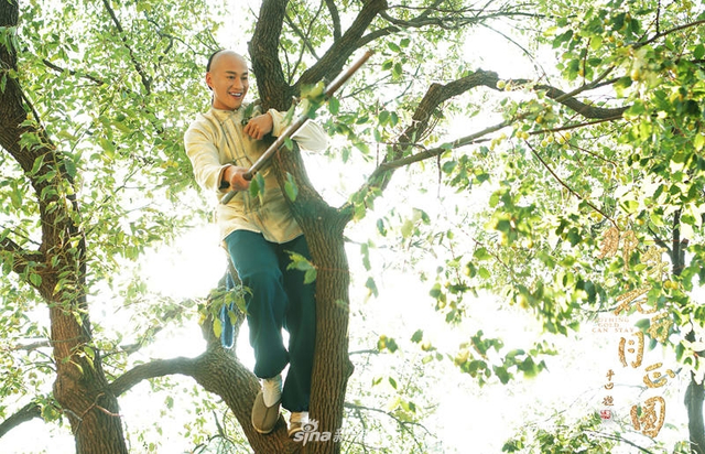 组图：《那年花开》何润东遗憾下线 温润公子死因成谜
