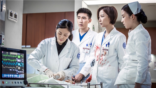 组图：医疗剧的精准之作 《急诊科医生》校准医生社会价值
