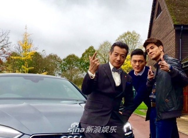 组图：新剧《兄弟》造型首曝光 石修变身传媒大亨