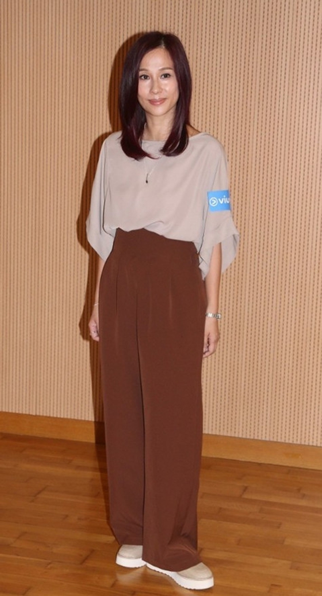 前tvb花旦文颂娴复出拍新剧 你还记得当年的顿珠吗?_新浪图片