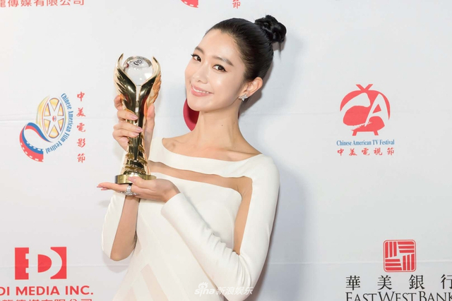 Clara克拉拉携新作现身电影节