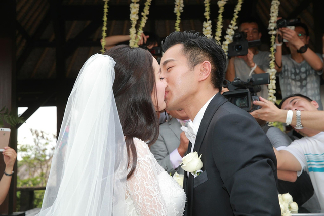 组图:杨幂刘恺威发表离婚声明 昔日恩爱瞬间已成过往