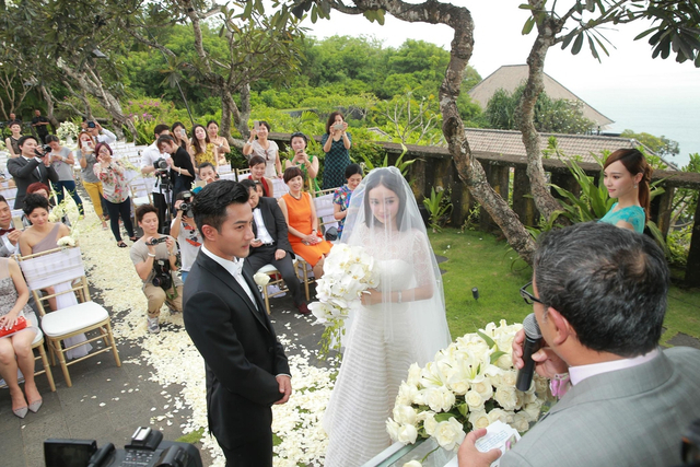 组图:杨幂刘恺威发表离婚声明 昔日恩爱瞬间已成过往