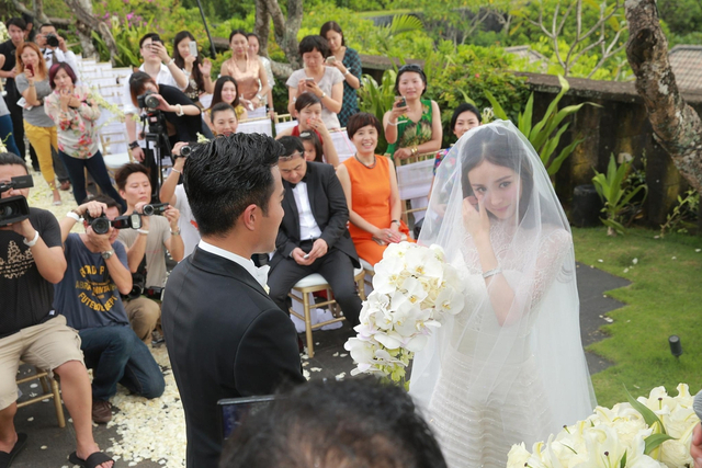 组图:杨幂刘恺威发表离婚声明 昔日恩爱瞬间已成过往