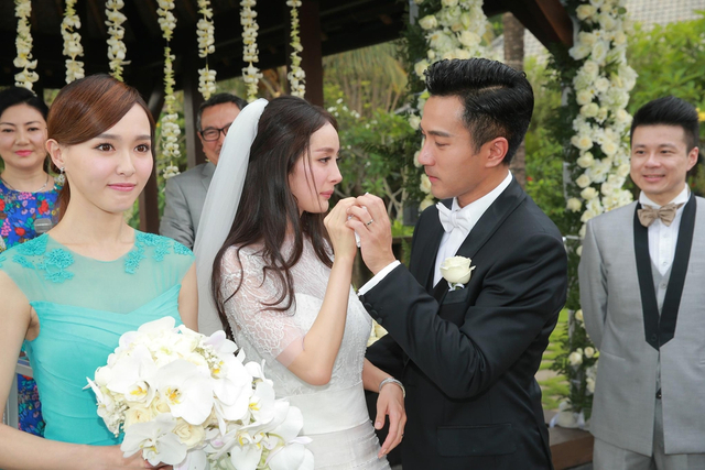 组图:杨幂刘恺威发表离婚声明 昔日恩爱瞬间已成过往