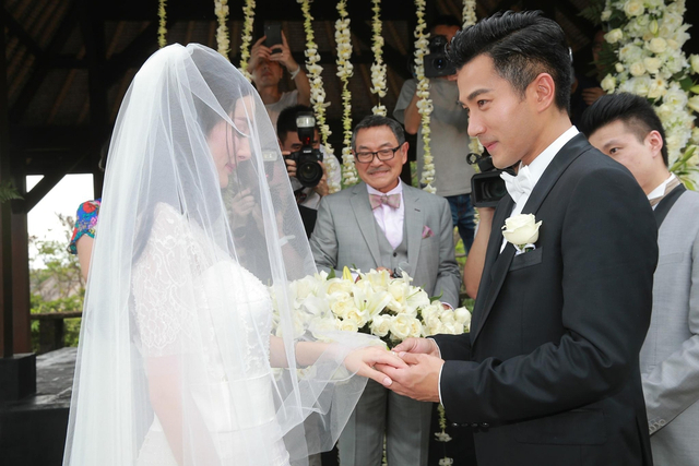 组图:杨幂刘恺威发表离婚声明 昔日恩爱瞬间已成过往