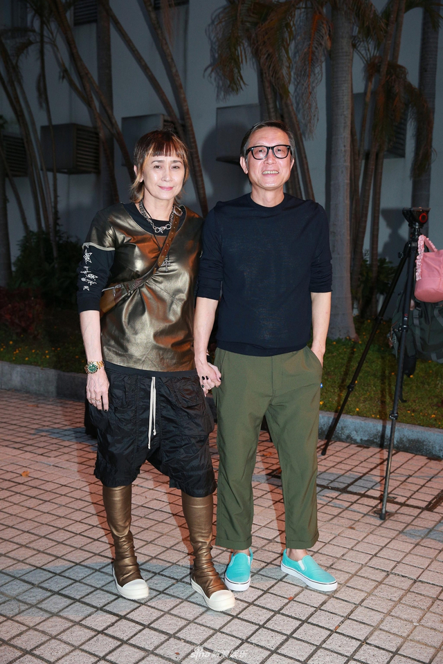 开"怪兽"派对 刘伟强58岁生日星光熠熠