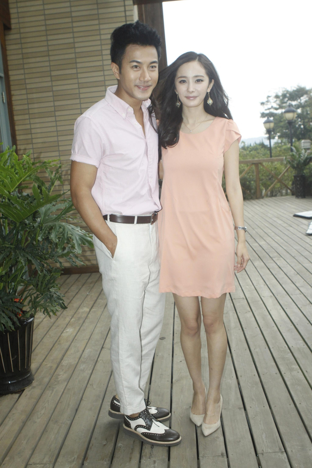 组图:杨幂刘恺威发表离婚声明 昔日恩爱瞬间已成过往