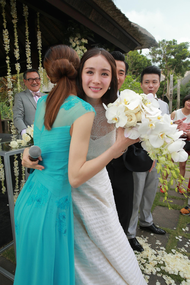 组图:杨幂刘恺威发表离婚声明 昔日恩爱瞬间已成过往