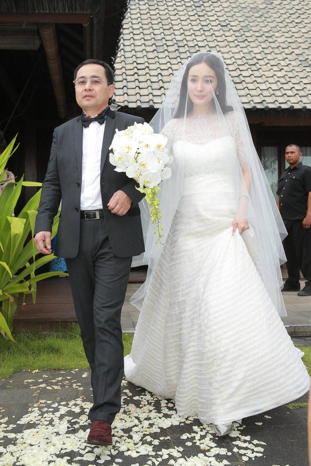 组图:杨幂刘恺威发表离婚声明 昔日恩爱瞬间已成过往