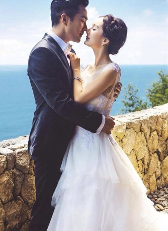 组图:杨幂刘恺威发表离婚声明 昔日恩爱瞬间已成过往