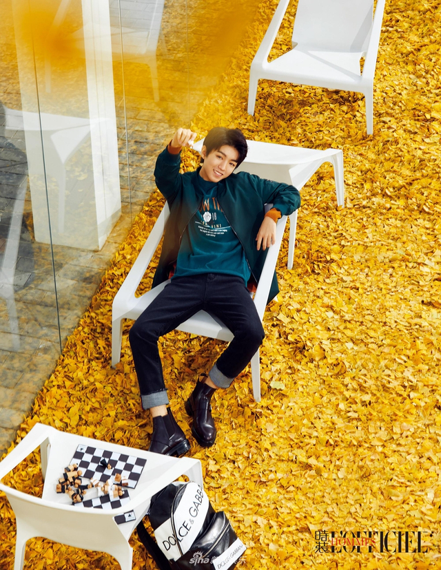 组图：王俊凯杂志开年双封曝光 少年气息碰撞时尚演绎双面本色