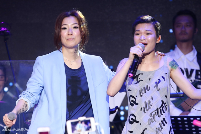 郑秀文音乐会苏运莹助阵