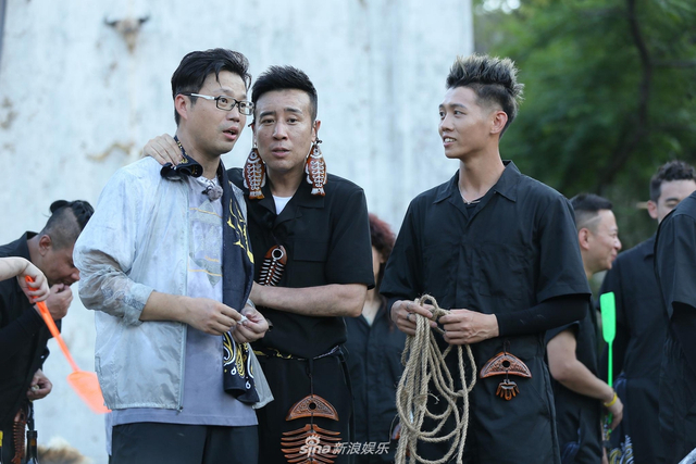 《极挑》男人帮出海打渔 孙红雷罗志祥演绎"红猪漂流记"