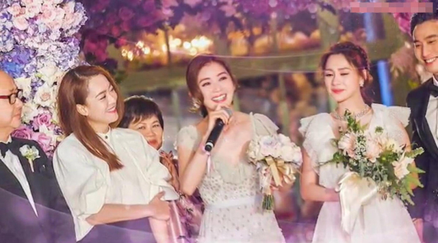 组图:阿娇婚礼现场照曝光超美 被赖弘国亲吻额头说誓言感动落泪