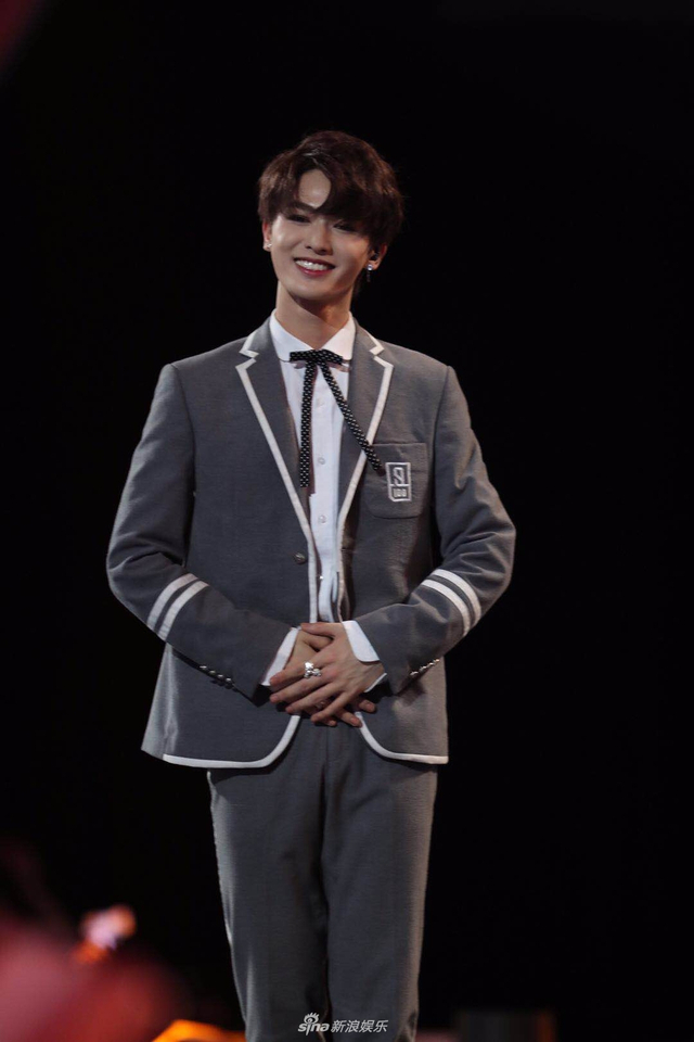 组图：《偶练》九人团名单公布 蔡徐坤范丞丞Justin等成功出道