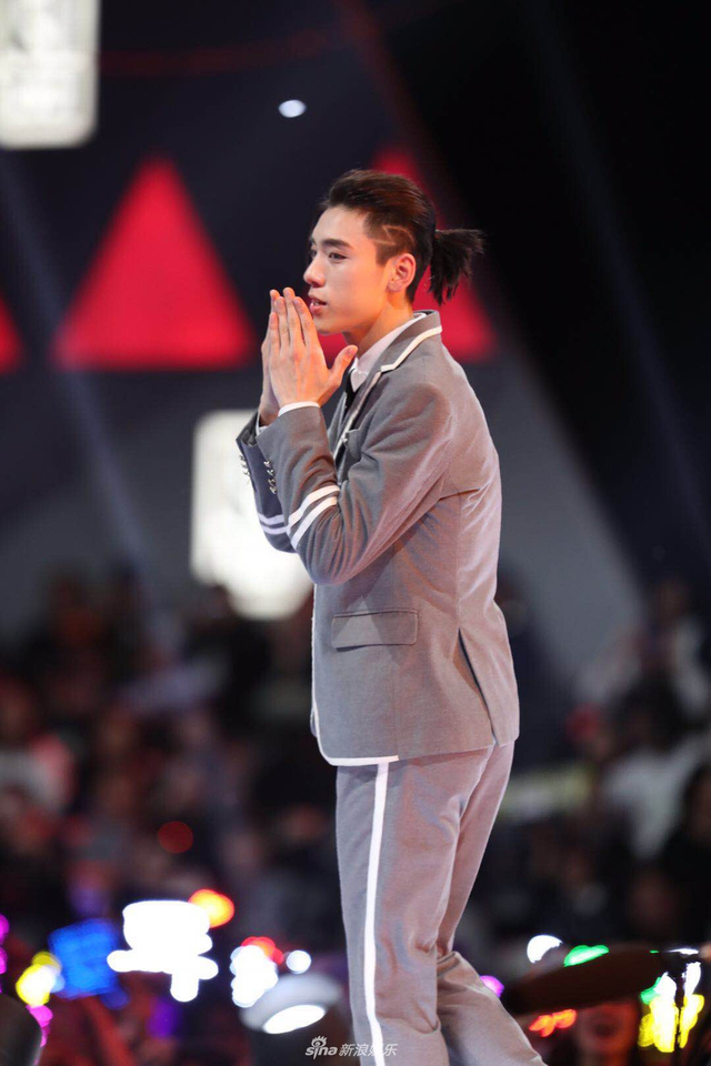 组图：《偶练》九人团名单公布 蔡徐坤范丞丞Justin等成功出道