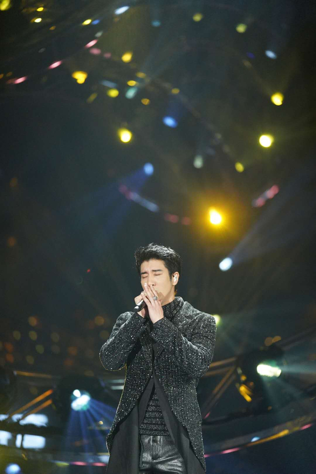 组图:2020跨年名场面!TF合体王一博水中唱跳肖战张艺兴合唱