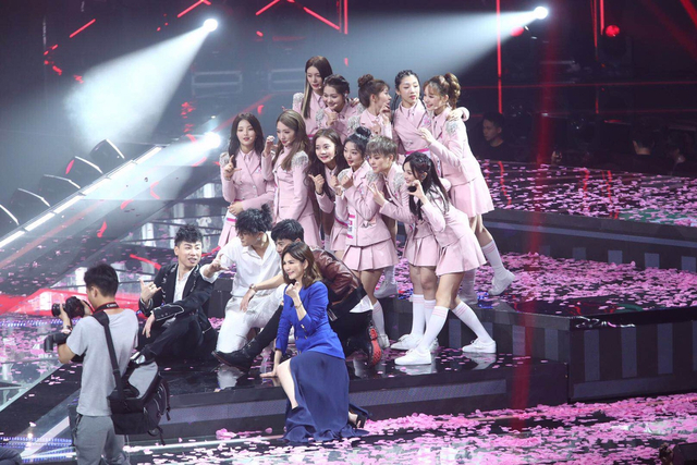 组图：火箭少女101成团 孟美岐站C位吴宣仪第二杨超越第三