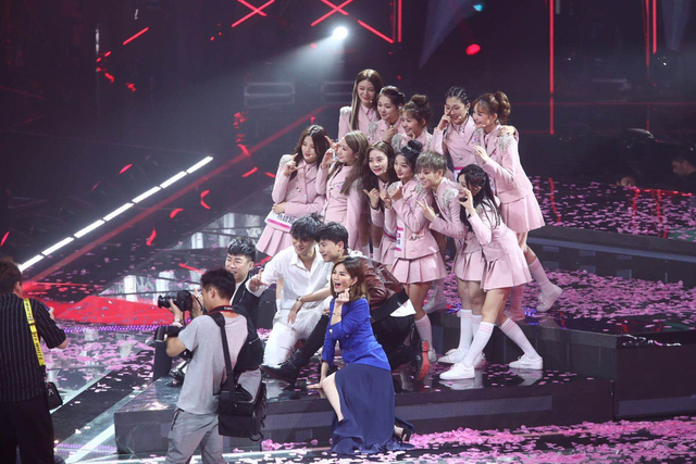 组图：火箭少女101成团 孟美岐站C位吴宣仪第二杨超越第三