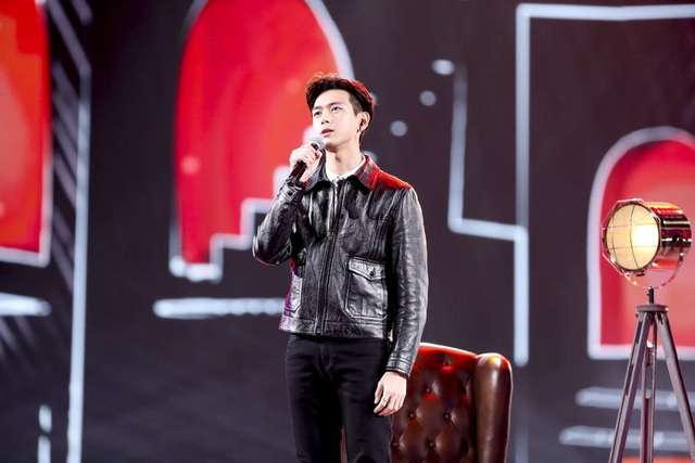 组图:2020跨年名场面!TF合体王一博水中唱跳肖战张艺兴合唱