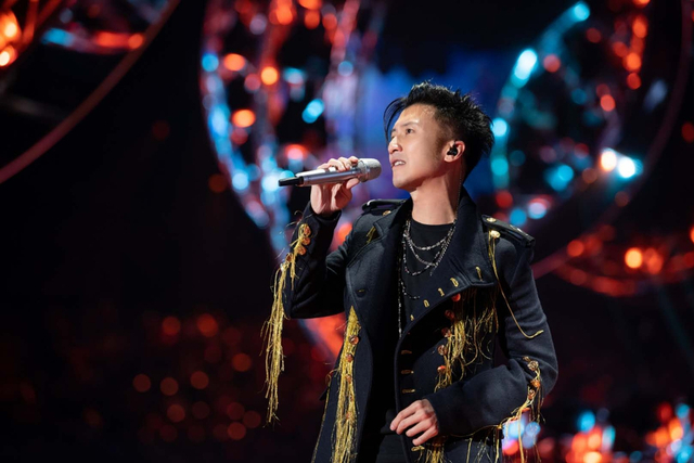 组图:2020跨年名场面!TF合体王一博水中唱跳肖战张艺兴合唱