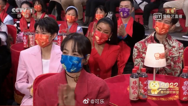 组图：2022央视春晚 TFBOYS同台李宇春邓超千玺仿佛不是一个舞台