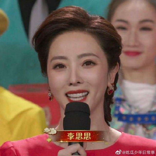 组图：2022央视春晚 TFBOYS同台李宇春邓超千玺仿佛不是一个舞台