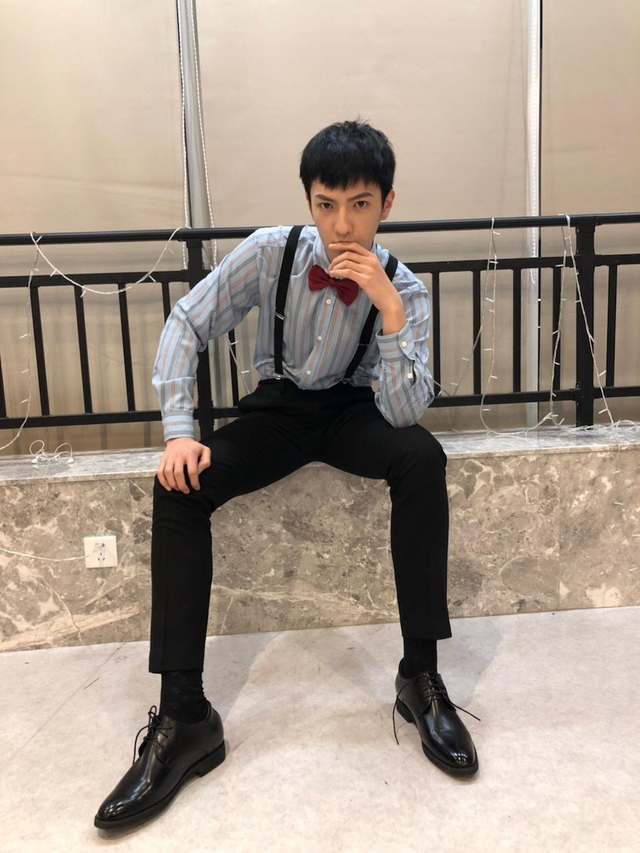 组图：练习生蔡徐坤星范足范丞丞清秀 你pick哪位小哥哥？