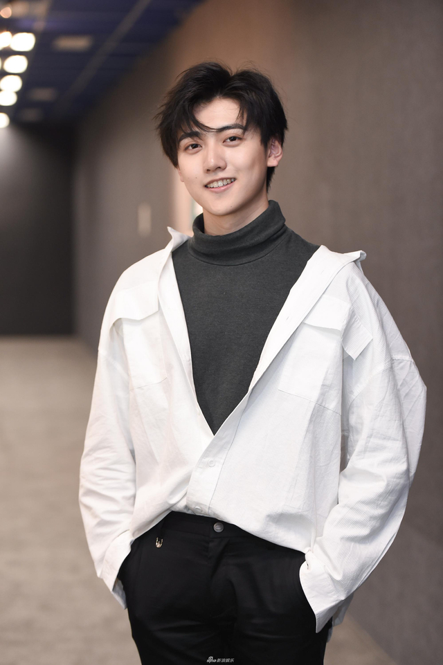 组图：创造营学员焉栩嘉青春活力 入行10年曾与队友相约首秀拿A