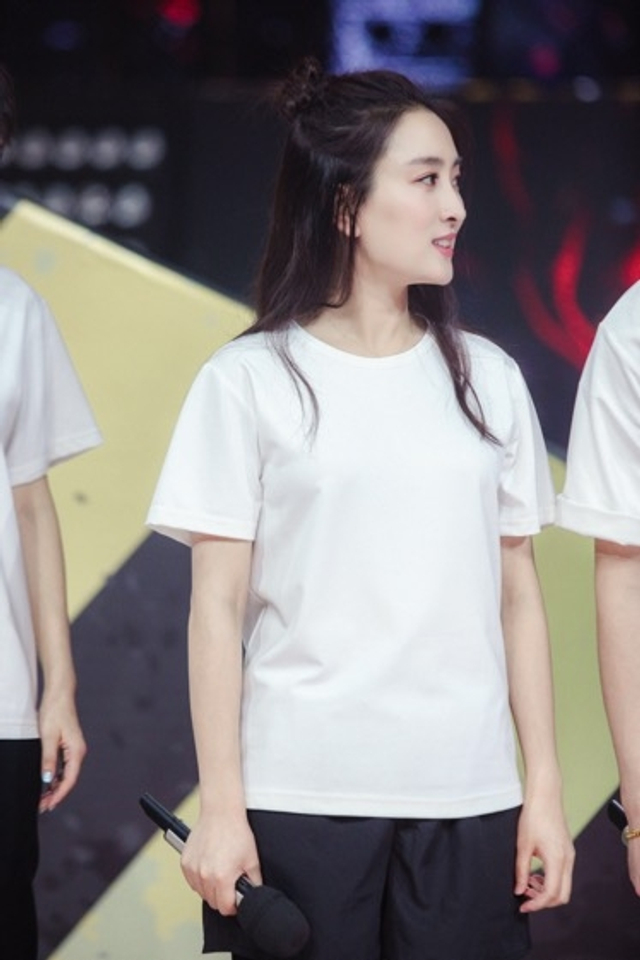 组图：《快本》马苏吴亦凡PKfreestyle  嘻哈画风变成二人转