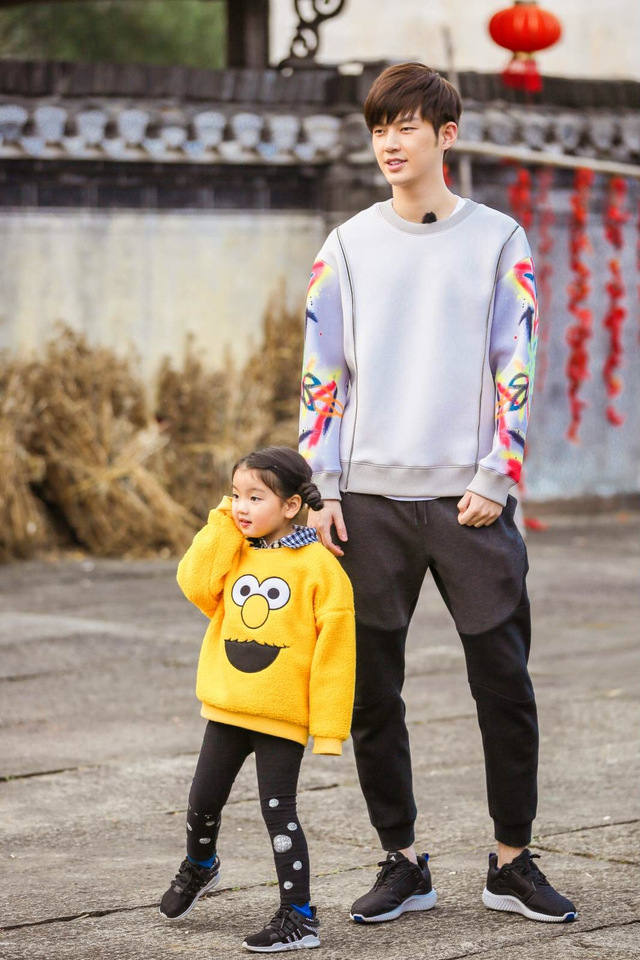 8         阿拉蕾和董力