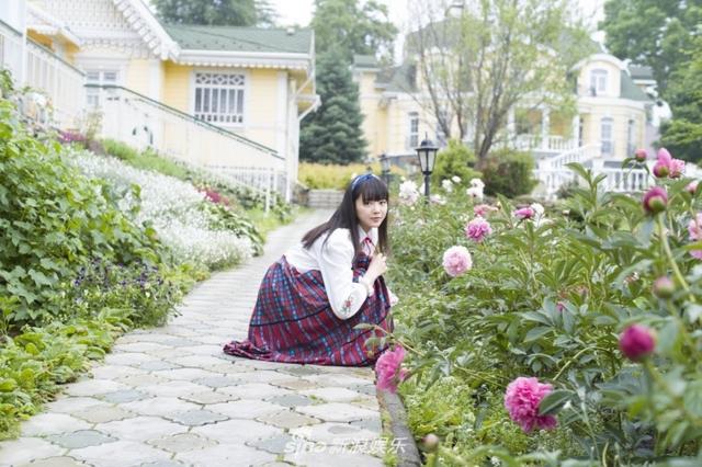 日本16岁少女偶像中山莉子发写真集甜美可人 新浪图片