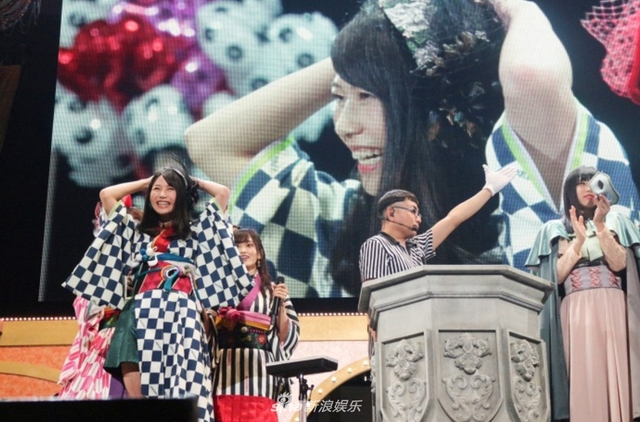 组图：AKB48举行猜拳大会 成员浴衣亮相尽显青春活力