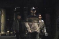 张靓颖携绯闻男友与张杰看电影 张杰不时回头看二人