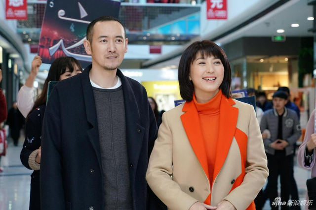 《和妈妈一起谈恋爱》追爱故事热闹开演_新浪图片