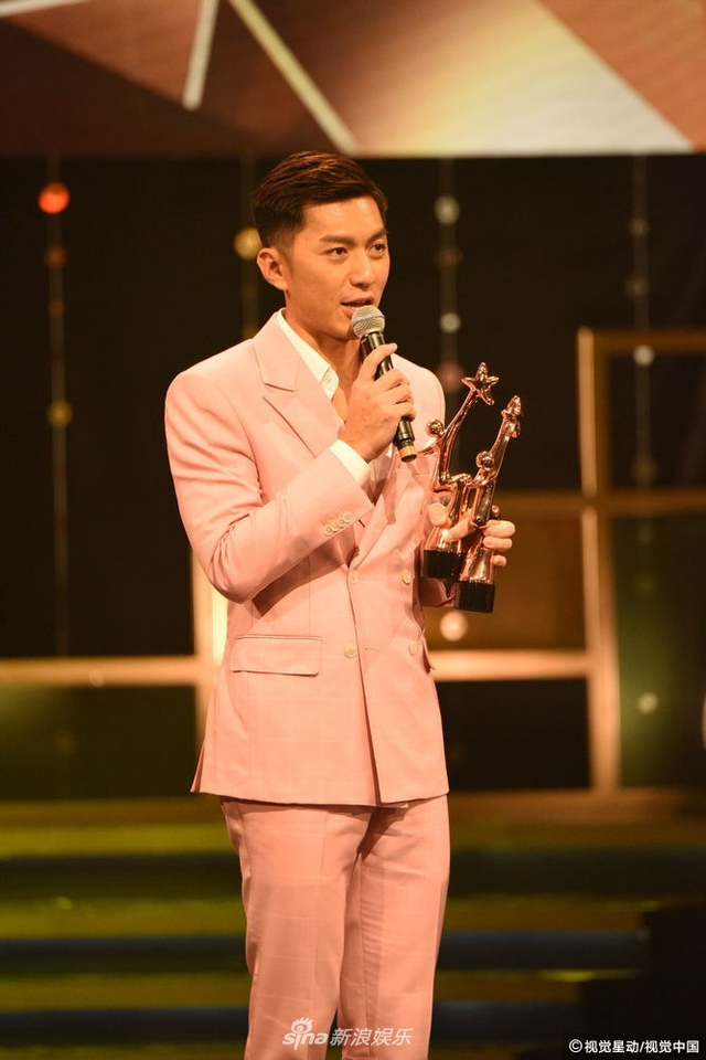 组图：TVB星和大奖王浩信李佳芯夺视帝后 《盲侠大律师》成大赢家