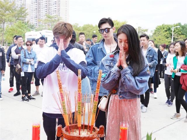 《青春抛物线》开机 赵儒嫣新戏化身排球美少女